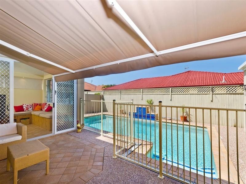 13 Baekea Drive, Elanora QLD 4221