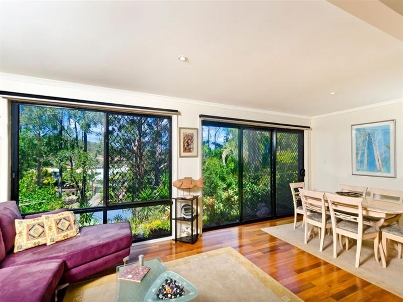 13 Kaffia Court, Elanora QLD 4221