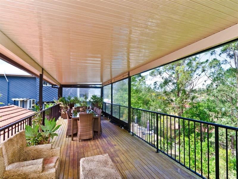 13 Kaffia Court, Elanora QLD 4221