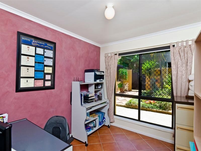 13 Kaffia Court, Elanora QLD 4221