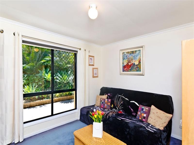 13 Kaffia Court, Elanora QLD 4221