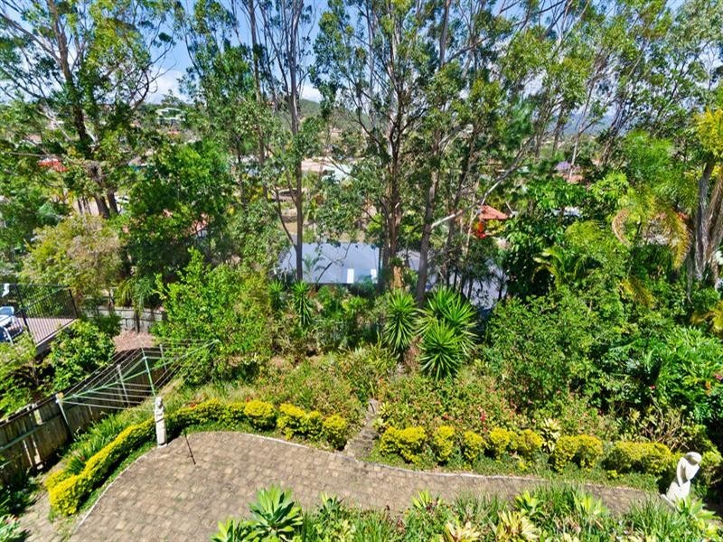 13 Kaffia Court, Elanora QLD 4221