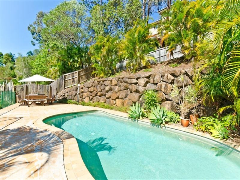 2/19 Carilla Place, Elanora QLD 4221