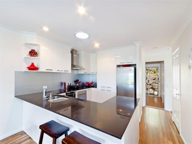 2/19 Carilla Place, Elanora QLD 4221