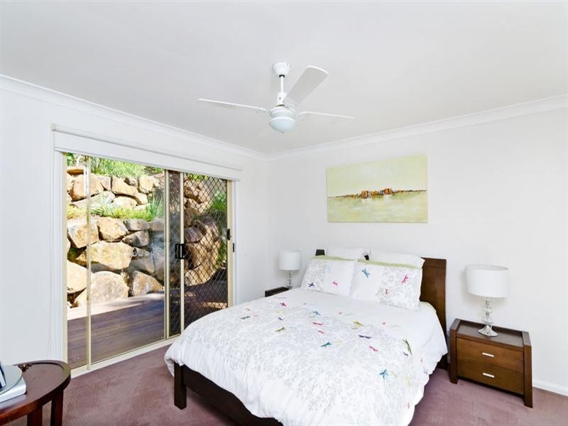 2/19 Carilla Place, Elanora QLD 4221