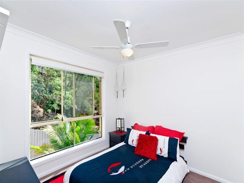 2/19 Carilla Place, Elanora QLD 4221