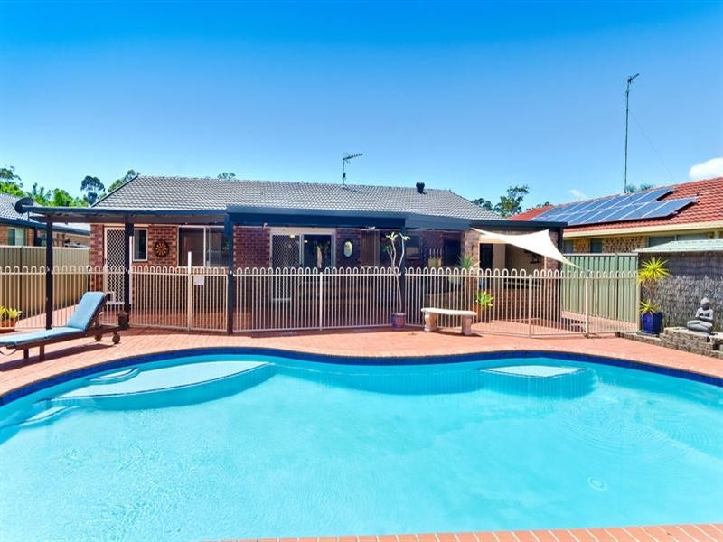 4 Burdock Street, Elanora QLD 4221