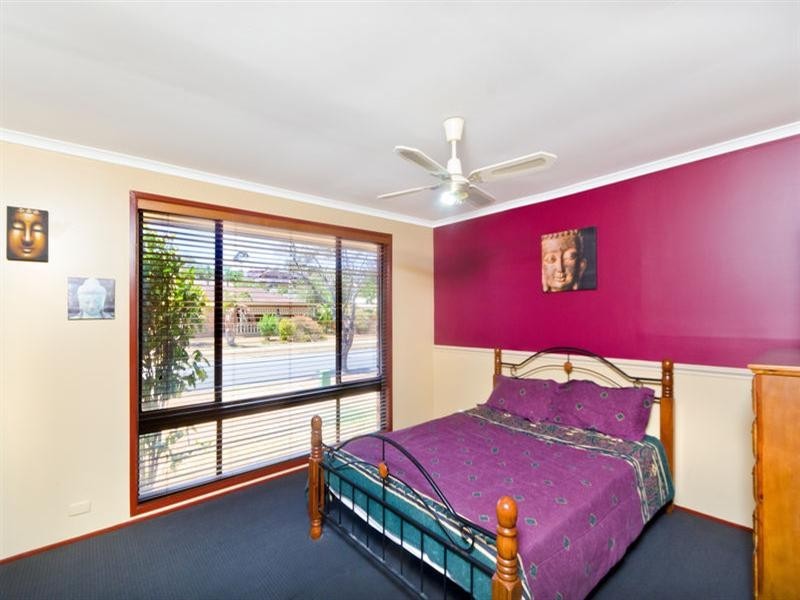 4 Burdock Street, Elanora QLD 4221