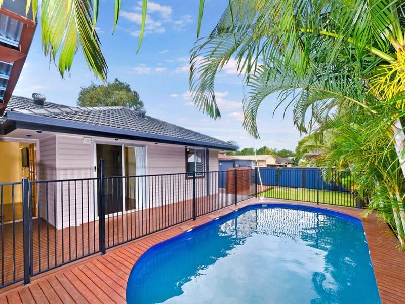90 Guineas Creek Road, Currumbin Waters QLD 4223