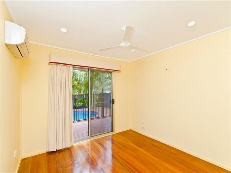 90 Guineas Creek Road, Currumbin Waters QLD 4223