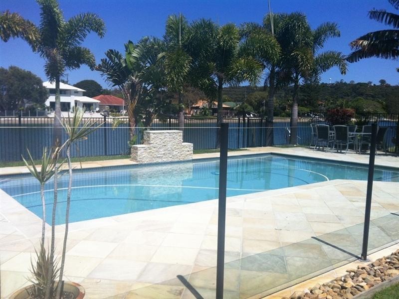 42 Parnki Parade, Palm Beach QLD 4221