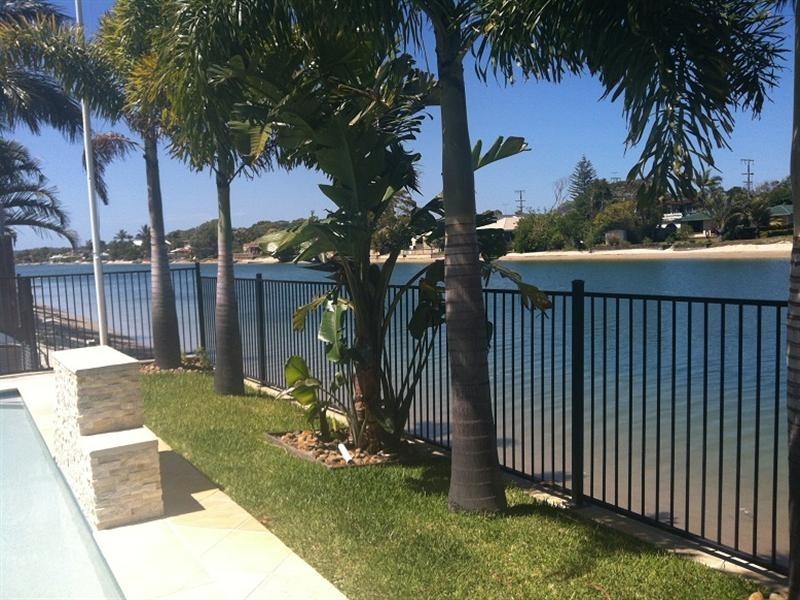 42 Parnki Parade, Palm Beach QLD 4221