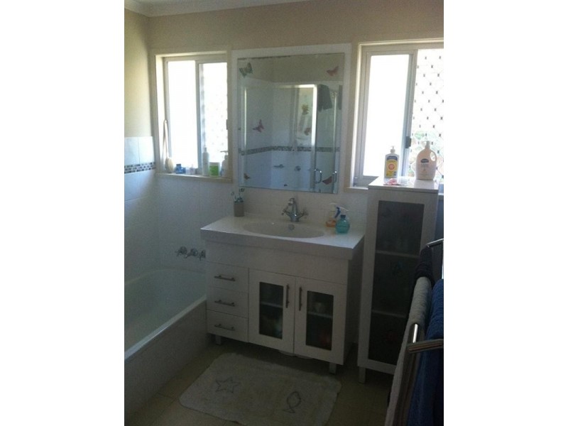 42 Parnki Parade, Palm Beach QLD 4221