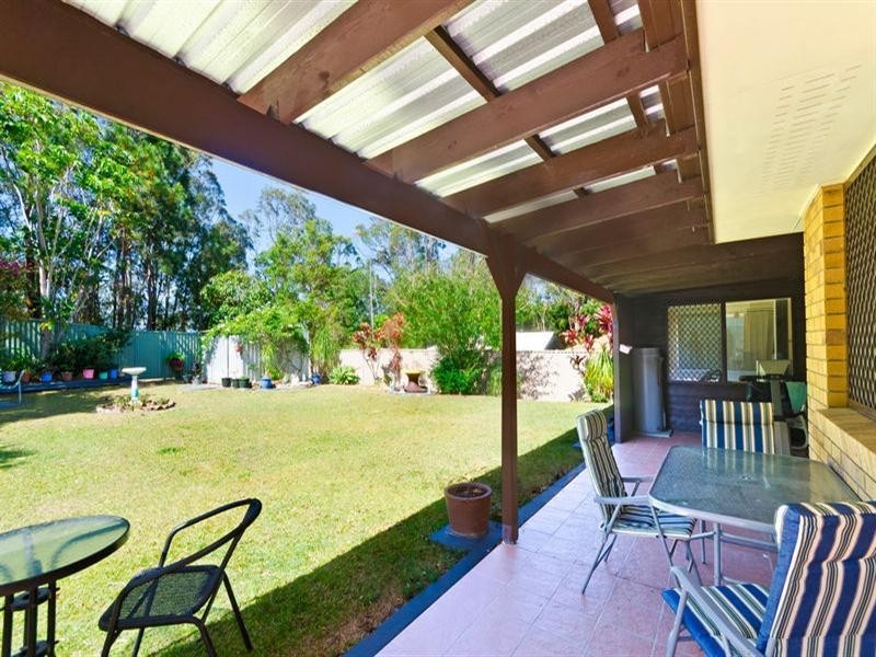 35 Darnel Street, Elanora QLD 4221