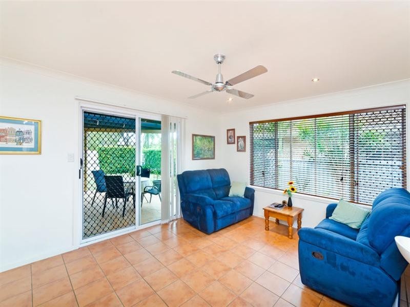 154 Laguna Avenue, Palm Beach QLD 4221