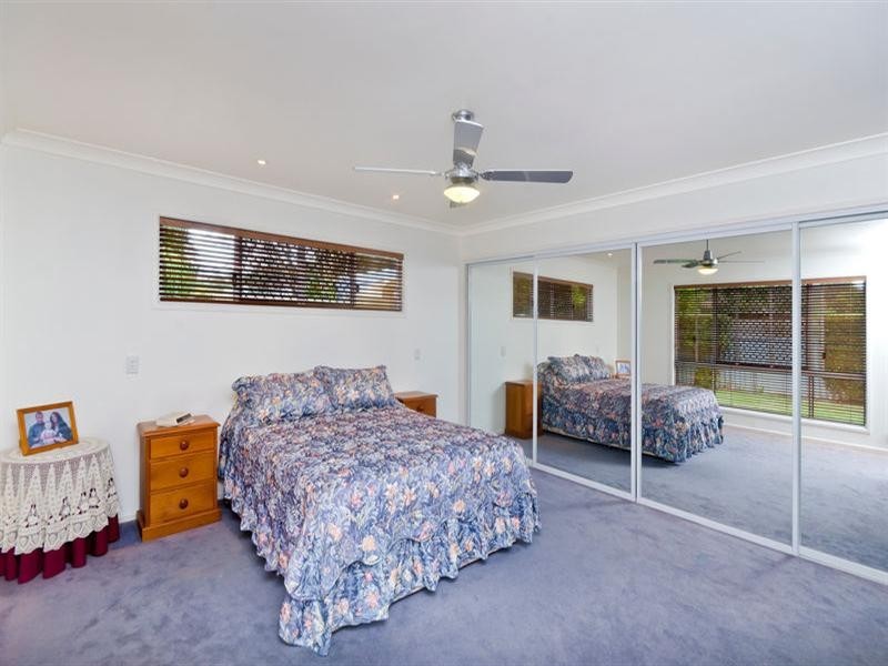 154 Laguna Avenue, Palm Beach QLD 4221