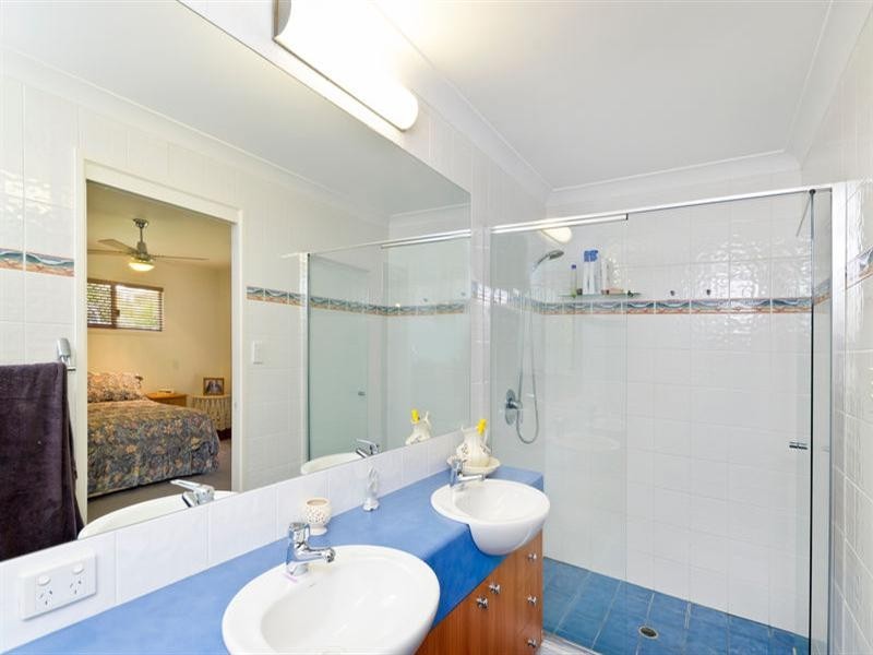 154 Laguna Avenue, Palm Beach QLD 4221