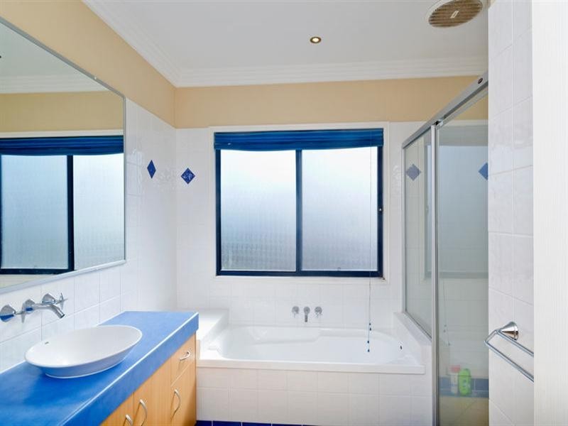 18B First Avenue, Palm Beach QLD 4221