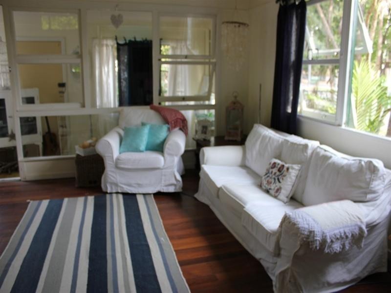 17 Philip Street, Currumbin QLD 4223