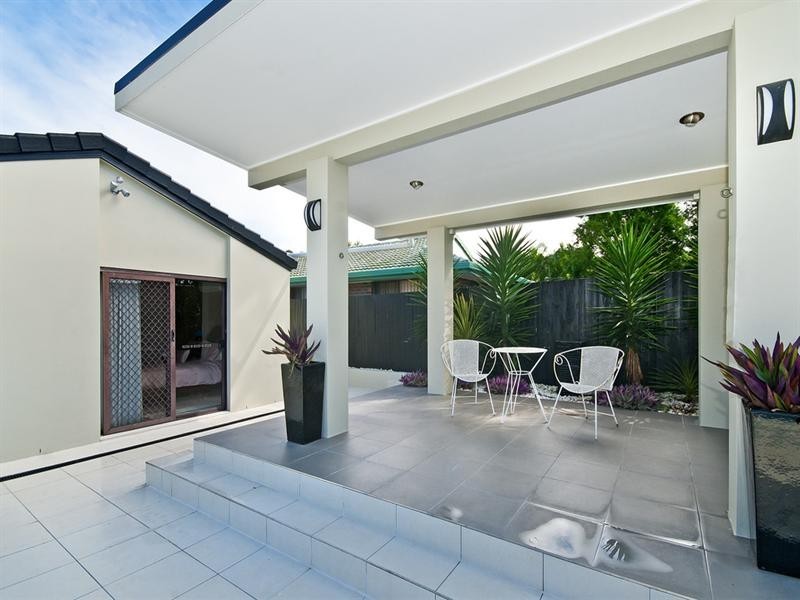 103 K P McGrath Drive, Elanora QLD 4221