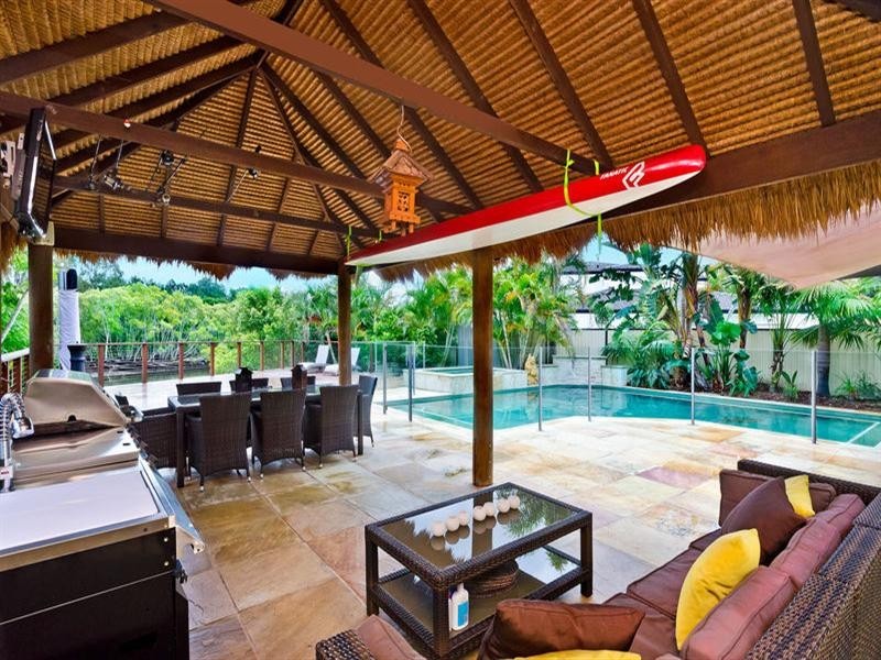 16 Chestnut Street, Elanora QLD 4221