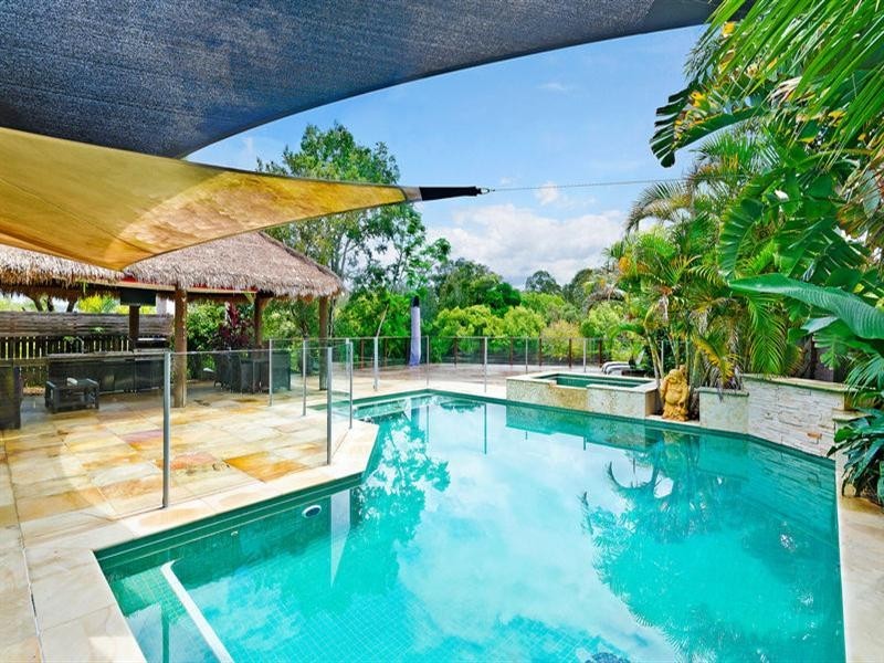 16 Chestnut Street, Elanora QLD 4221