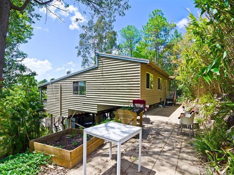 6 Wiluna Court, Elanora QLD 4221