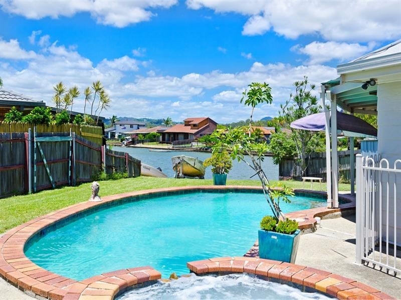 14 Bradshaw Drive, Currumbin Waters QLD 4223