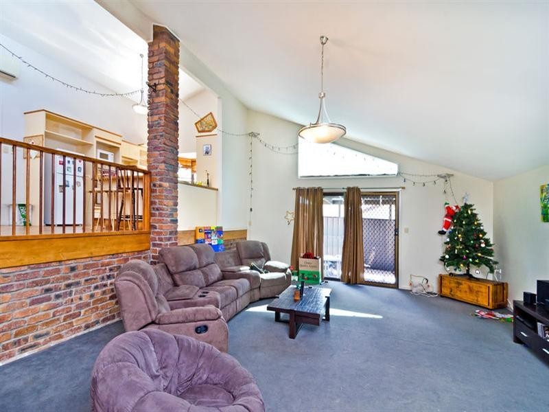 73 Bienvenue Drive, Currumbin Waters QLD 4223