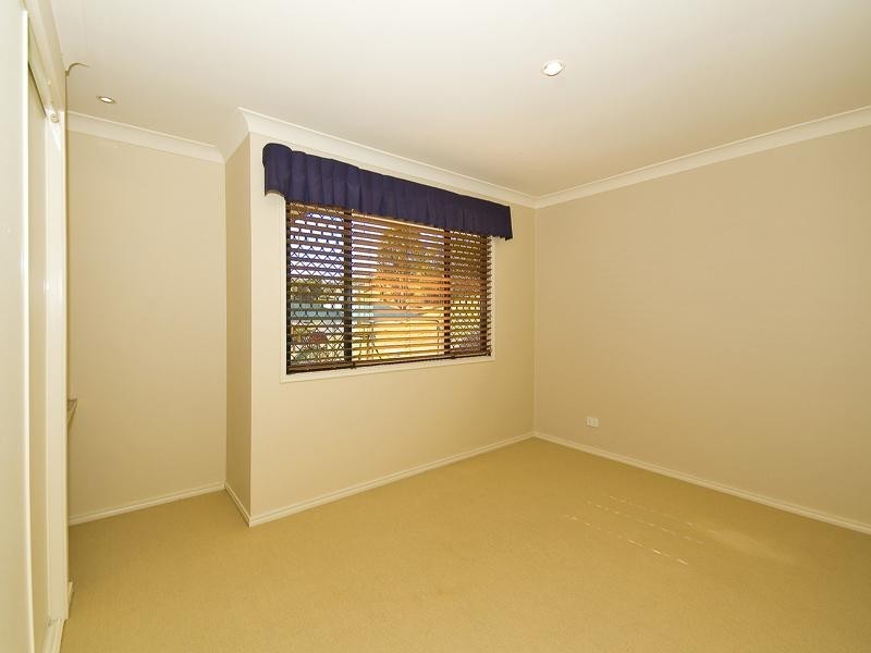 6 Tarrabool Drive, Elanora QLD 4221