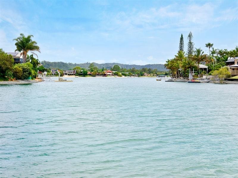 16 Kingfish Court, Palm Beach QLD 4221