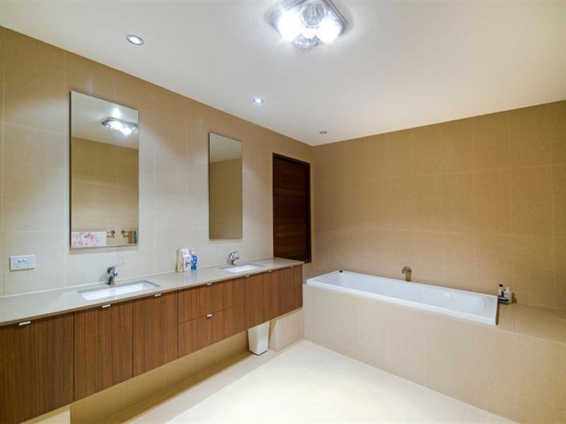 4 Biby Street, Tugun QLD 4224