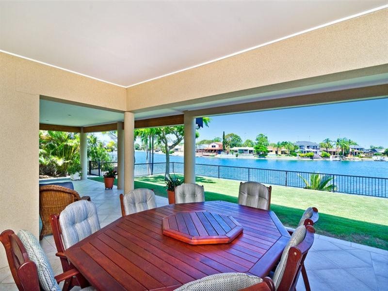 160 Tallebudgera Drive, Palm Beach QLD 4221