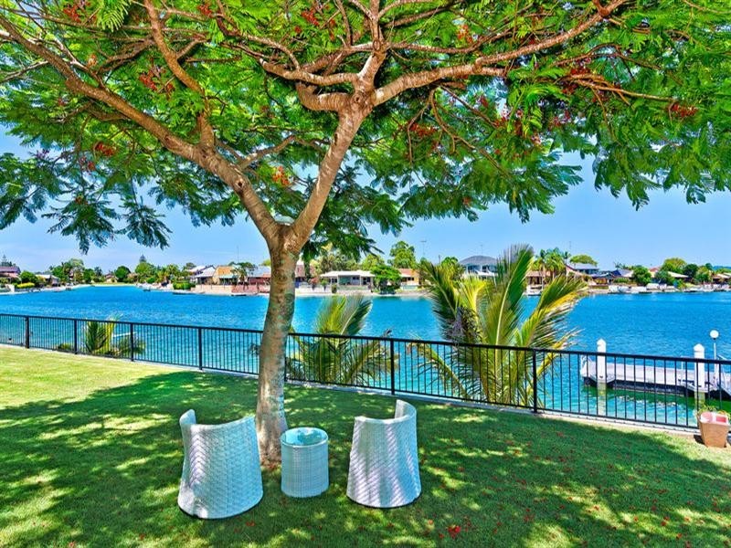 160 Tallebudgera Drive, Palm Beach QLD 4221