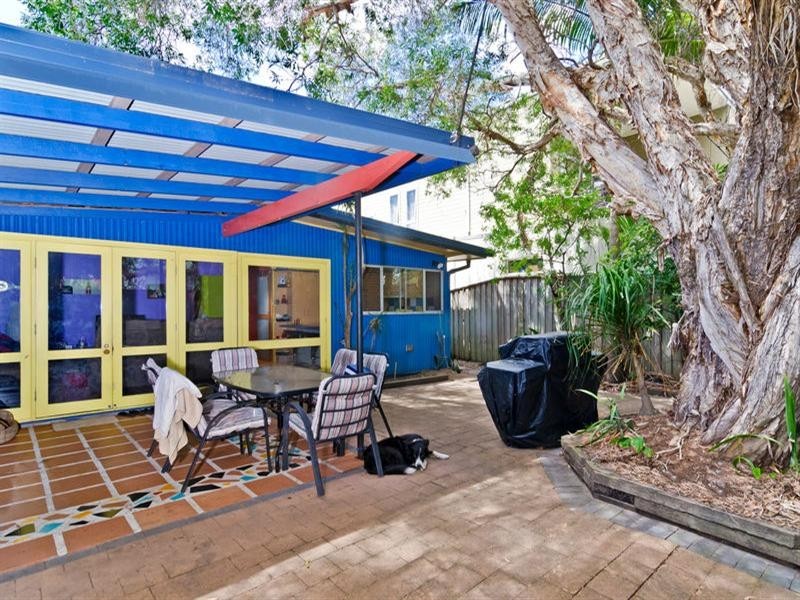 66 Palm Beach Avenue, Palm Beach QLD 4221