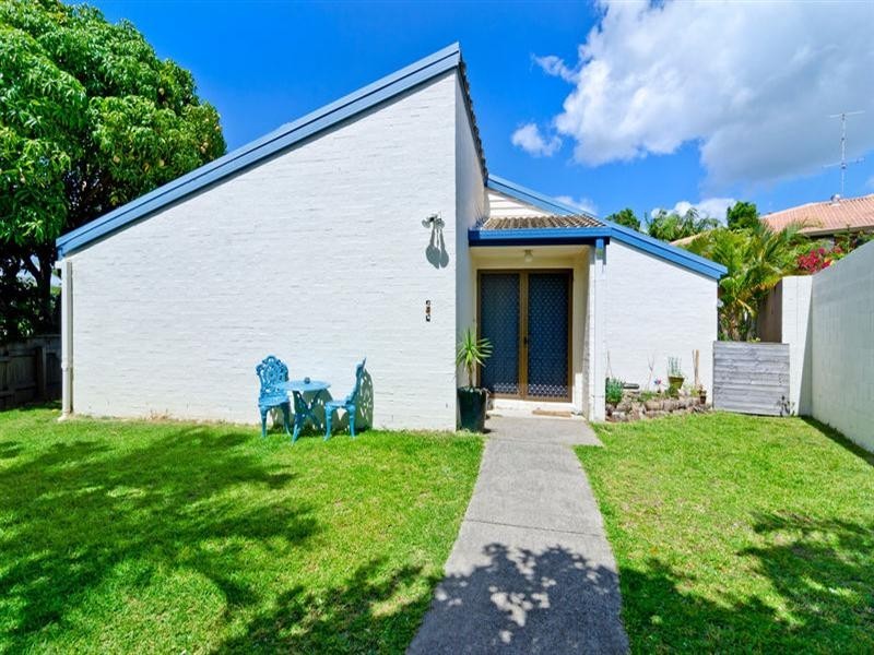 4 Ballidu Close, Elanora QLD 4221