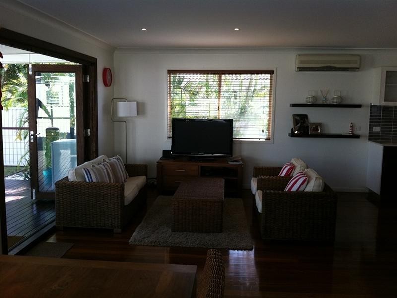 46 Twelfth Avenue, Palm Beach QLD 4221