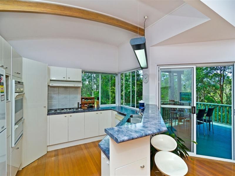 13 Cheshire Grove, Elanora QLD 4221