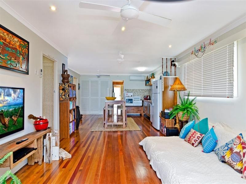 265 Jefferson Lane, Palm Beach QLD 4221