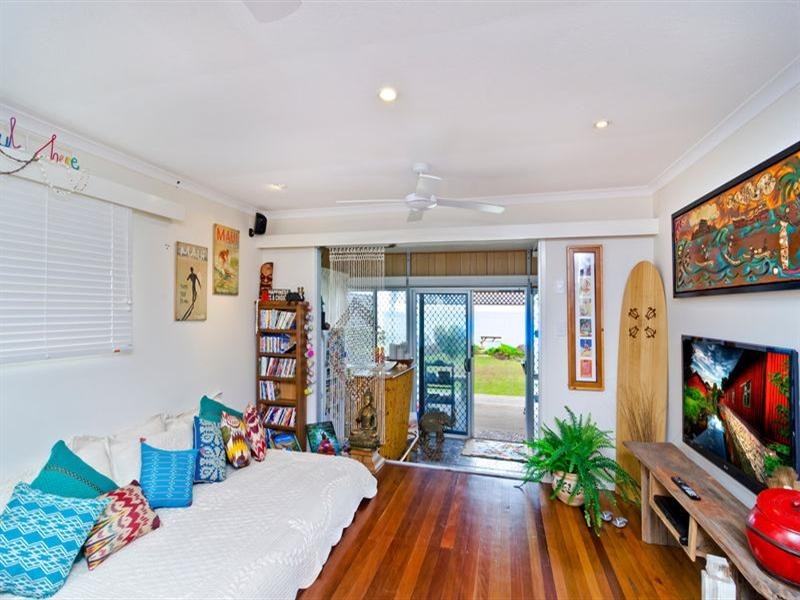 265 Jefferson Lane, Palm Beach QLD 4221