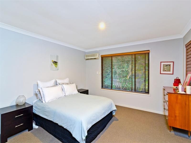 9 Baekea Drive, Elanora QLD 4221