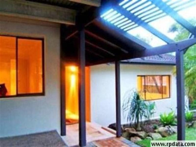 13 Foothill Street, Elanora QLD 4221