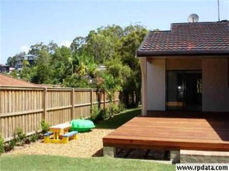 13 Foothill Street, Elanora QLD 4221