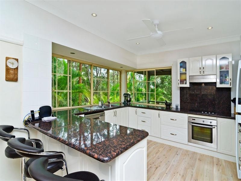 8 Raleigh Terrace, Currumbin Waters QLD 4223