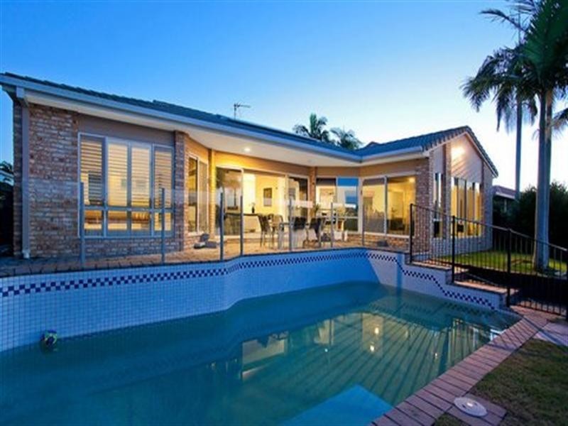 17 Acron Street, Elanora QLD 4221