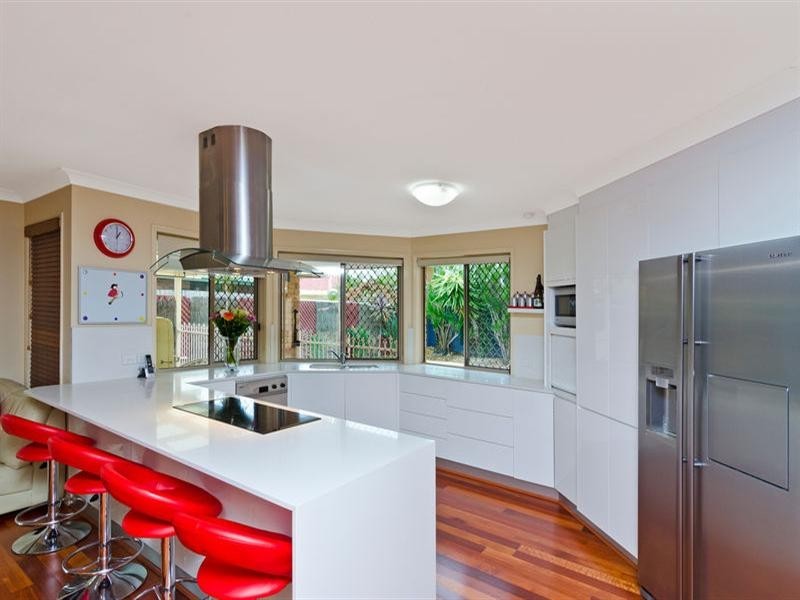 6 Avocado Street, Elanora QLD 4221