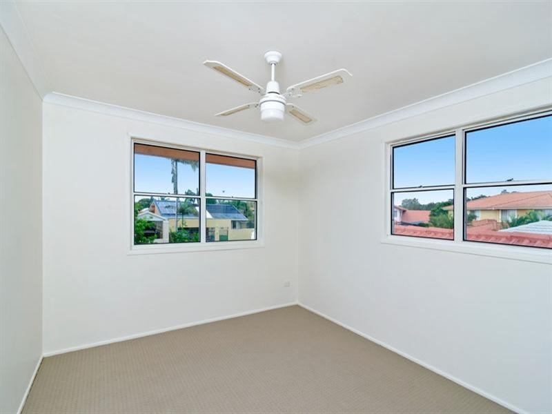 10 Melaleuca Drive, Palm Beach QLD 4221