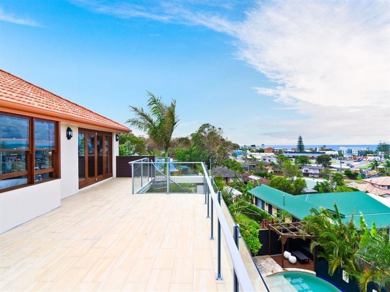 12 Singh Street, Tugun QLD 4224