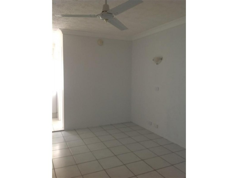 3/1 Second Avenue, Palm Beach QLD 4221