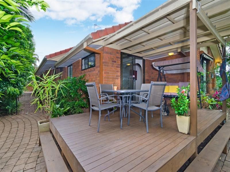 24 Glen Eagles Drive, Robina QLD 4226